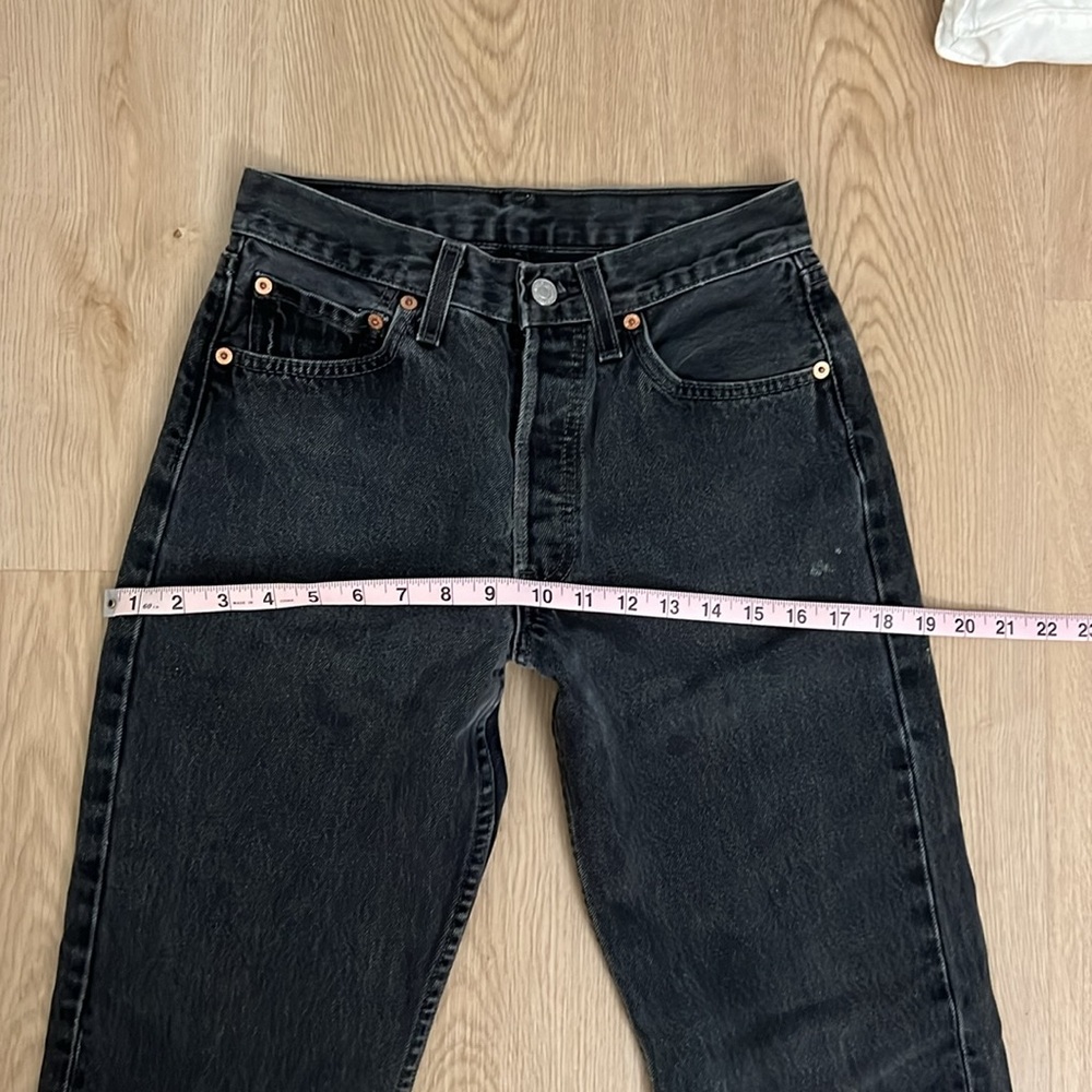Black Made in the USA Vintage Levi 501’s - Picture 8 of 8